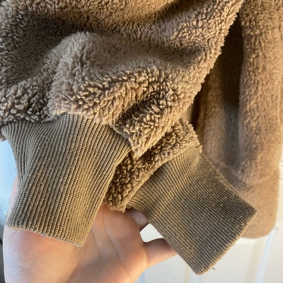 Fuzzy Cardigan with Hood and Pockets Size Large - Picture 6 of 10